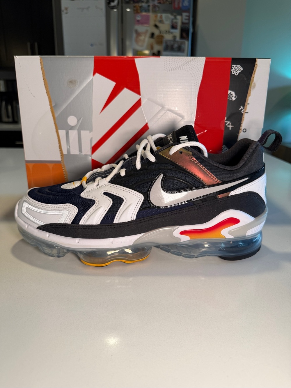 NIKE - VaporMax Evo Anthracite Tech Grey White in Menβs Size 12 - Picture 13 of 16